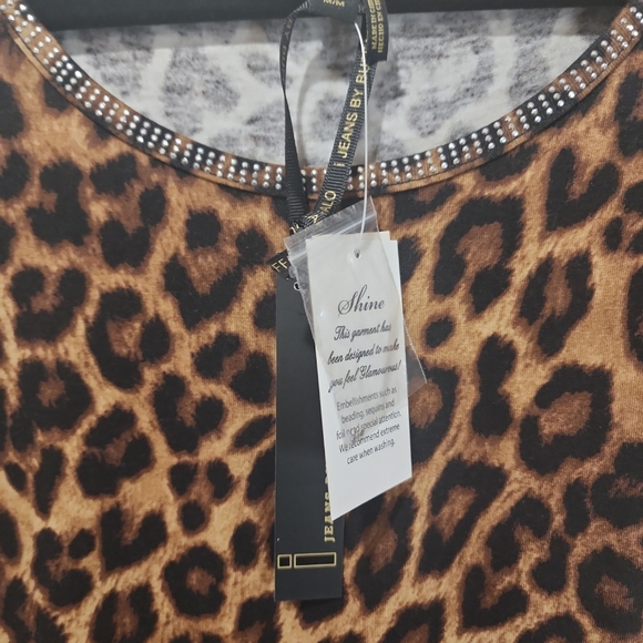 NWT Buffalo Med women's top Blouse animal print cold shoulder cap sleeve - Picture 2 of 10